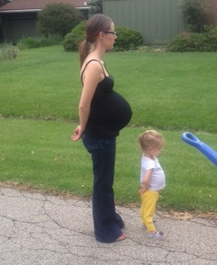 My favorite picture! Anticipating Alice's arrival :) 